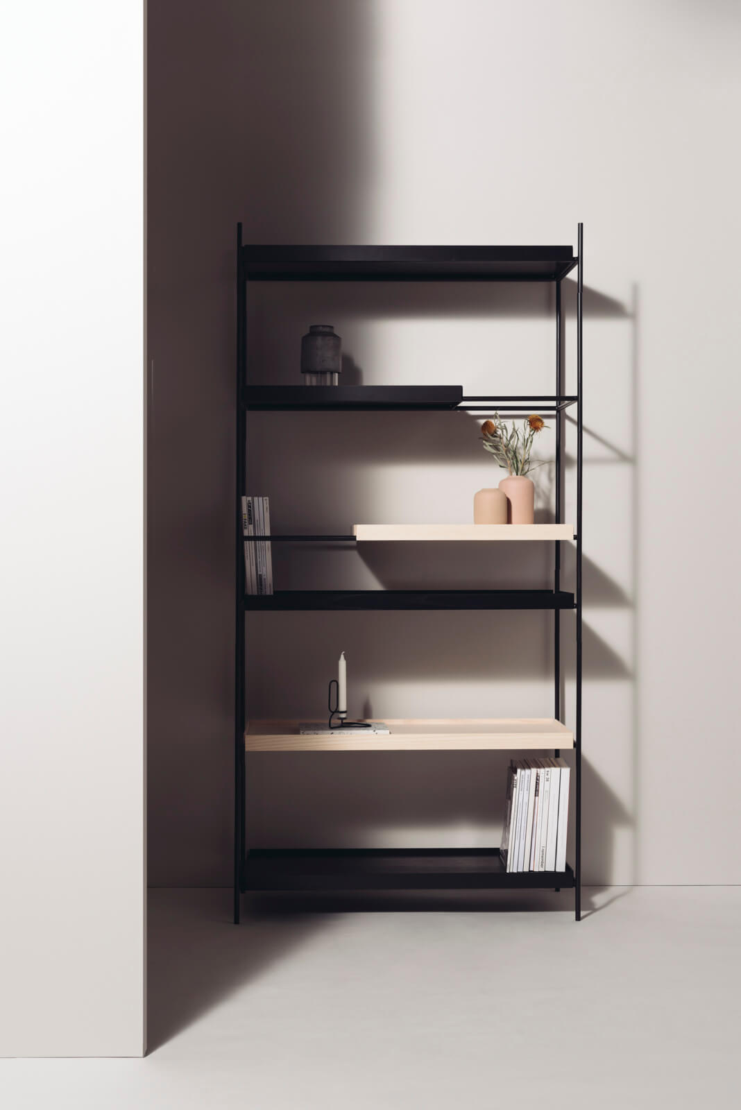 Thomas Shelf THOMAS WIUF SCHWARTZ — WOUD Tray Shelf
